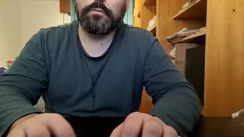 Snapshot of themoontiger chatting on 12-15-25, 09:19 themoontiger online show from 12-15-25, 09:19