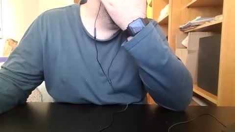 Snapshot of themoontiger chatting on 12-16-25, 09:42 themoontiger online show from 12-16-25, 09:42