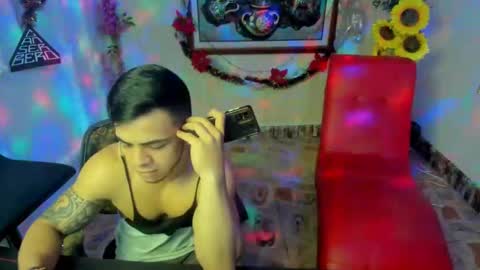 Snapshot of themuscularvenezuelanman chatting on 01-11-25, 03:13 themuscularvenezuelanman online show from 01-11-25, 03:13