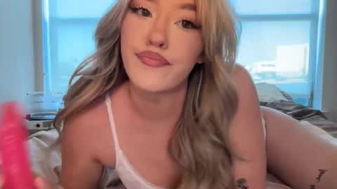 Snapshot of themykalaxo chatting on 11-02-25, 10:01 mykala online show from 11-02-25, 10:01