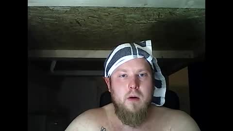 thenewdude1992 online show from 03-01-25, 01:11