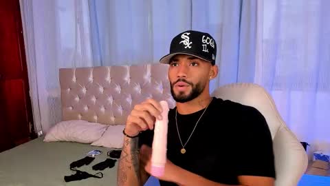 Theo Sky online show from 09-12-25, 07:58