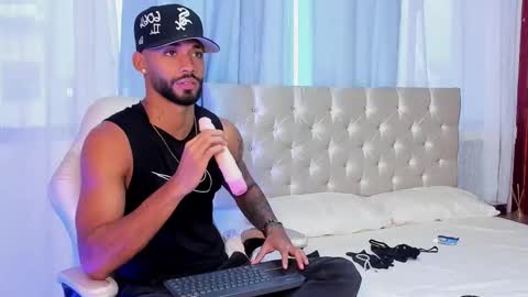 Theo Sky online show from 09-15-25, 08:20