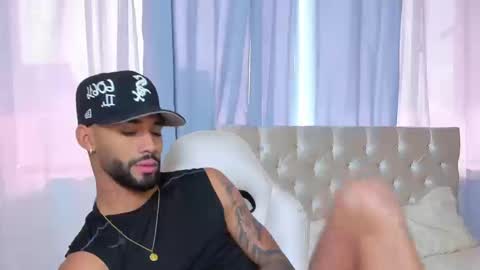 Theo Sky online show from 09-18-25, 02:08