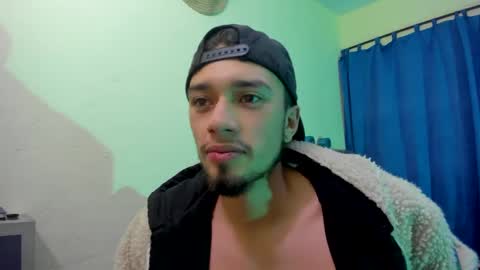 Snapshot of theo_stone04 chatting on 09-16-25, 04:46 Theo online show from 09-16-25, 04:46