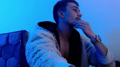 Theo online show from 03-31-26, 06:58