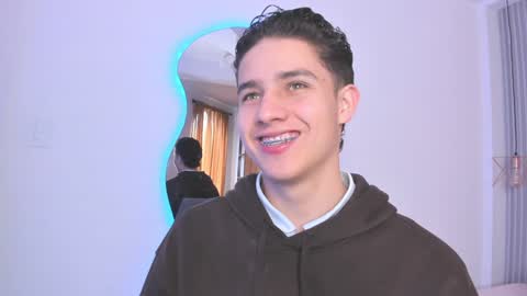 Snapshot of theohawke_ chatting on 12-31-24, 01:08 THEO- MATEO online show from 12-31-24, 01:08