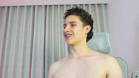 Snapshot of theohawke_ chatting on 02-16-25, 09:15 THEO- MATEO online show from 02-16-25, 09:15