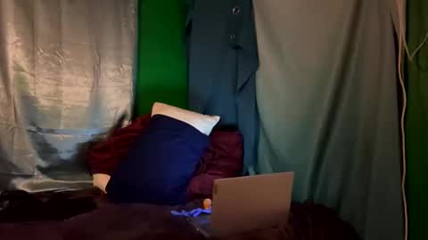 theonlyboi43ver online show from 10-15-25, 05:40