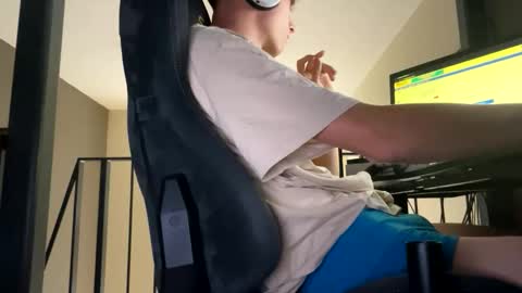 Snapshot of theothede19cm chatting on 10-16-25, 11:33 theothede19cm online show from 10-16-25, 11:33