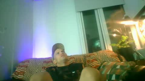 Snapshot of theoutfitter chatting on 09-19-25, 10:05 MISTERPOWERS online show from 09-19-25, 10:05