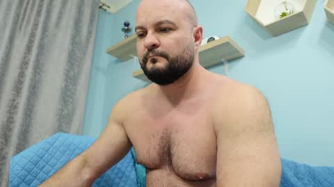 Snapshot of thephenomone chatting on 01-19-25, 01:22 Chris online show from 01-19-25, 01:22