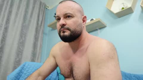 Snapshot of thephenomone chatting on 02-10-25, 06:35 Chris online show from 02-10-25, 06:35