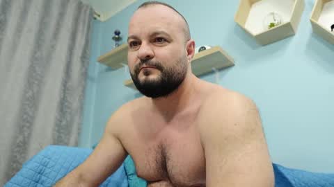 Snapshot of thephenomone chatting on 02-13-25, 05:26 Chris online show from 02-13-25, 05:26