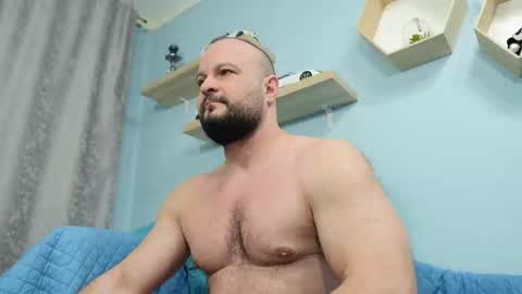 Snapshot of thephenomone chatting on 02-14-25, 07:07 Chris online show from 02-14-25, 07:07