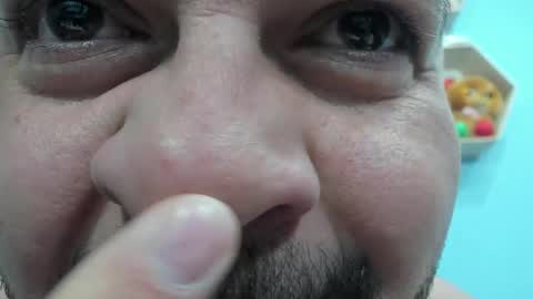 Snapshot of thephenomone chatting on 02-15-25, 07:06 Chris online show from 02-15-25, 07:06