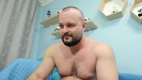 Snapshot of thephenomone chatting on 02-18-25, 06:59 Chris online show from 02-18-25, 06:59