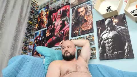 Snapshot of thephenomone chatting on 09-15-25, 04:40 Chris online show from 09-15-25, 04:40