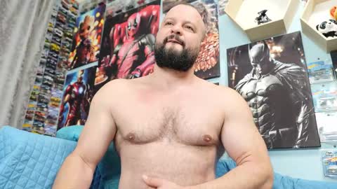 Snapshot of thephenomone chatting on 09-18-25, 05:42 Chris online show from 09-18-25, 05:42