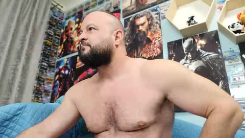 Snapshot of thephenomone chatting on 10-02-25, 03:57 Chris online show from 10-02-25, 03:57