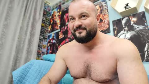 Snapshot of thephenomone chatting on 10-07-25, 02:47 Chris online show from 10-07-25, 02:47