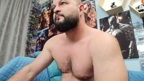 Snapshot of thephenomone chatting on 10-14-25, 05:58 Chris online show from 10-14-25, 05:58