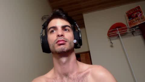 Snapshot of therazhanen chatting on 12-07-24, 04:42 Santiago Enrique online show from 12-07-24, 04:42