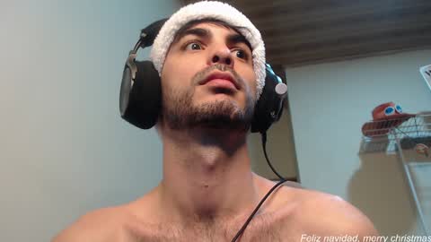 Snapshot of therazhanen chatting on 12-30-24, 06:42 Santiago Enrique online show from 12-30-24, 06:42