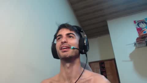 Snapshot of therazhanen chatting on 02-26-25, 05:31 Santiago Enrique online show from 02-26-25, 05:31