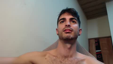 Snapshot of therazhanen chatting on 09-11-25, 02:22 Santiago Enrique online show from 09-11-25, 02:22