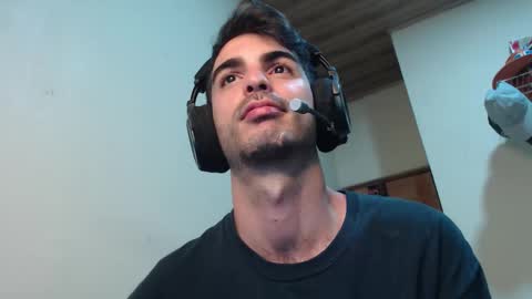 Snapshot of therazhanen chatting on 09-16-25, 05:30 Santiago Enrique online show from 09-16-25, 05:30