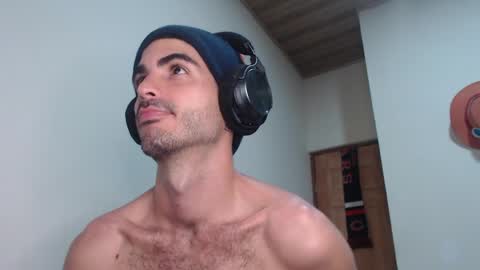 Santiago Enrique online show from 03-28-26, 05:51