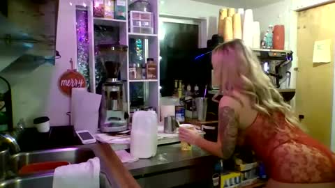 Snapshot of therealbabygofficial chatting on 12-16-24, 01:22 therealbabygofficial online show from 12-16-24, 01:22