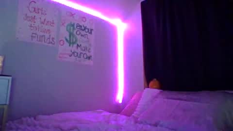 Snapshot of therealbabygofficial chatting on 11-01-25, 01:40 therealbabygofficial online show from 11-01-25, 01:40