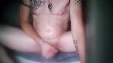 Snapshot of theredking69 chatting on 12-18-25, 09:59 The Red King online show from 12-18-25, 09:59