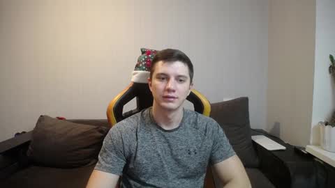 Snapshot of theroadtomars chatting on 12-21-24, 12:20 Nick   online show from 12-21-24, 12:20