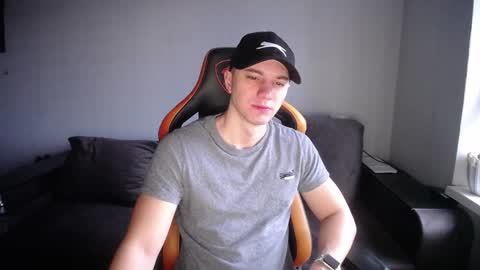 Snapshot of theroadtomars chatting on 01-19-25, 06:20 Nick   online show from 01-19-25, 06:20