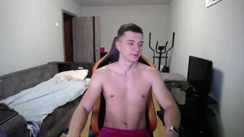 Snapshot of theroadtomars chatting on 09-18-25, 04:58 Nick   online show from 09-18-25, 04:58