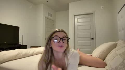 therosiecheeks online show from 01-06-26, 12:58