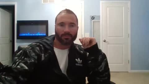 Snapshot of thesexorcist1984 chatting on 01-18-25, 04:15 James online show from 01-18-25, 04:15