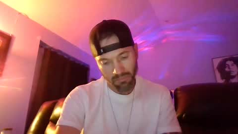 Snapshot of thesexorcist1984 chatting on 09-12-25, 08:03 James online show from 09-12-25, 08:03