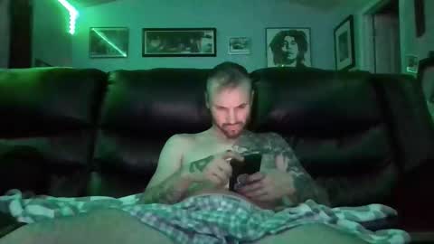 Snapshot of thesexorcist1984 chatting on 10-22-25, 05:52 James online show from 10-22-25, 05:52