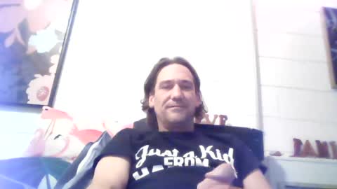 Snapshot of thestardad chatting on 06-16-26, 05:21 thestardad online show from 06-16-26, 05:21