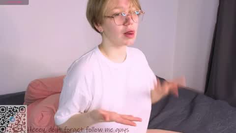 Lucia online show from 05-18-26, 12:00