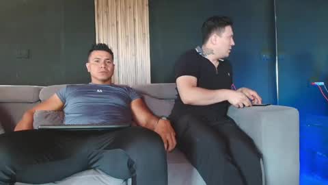 thestraightroom online show from 04-25-26, 08:17