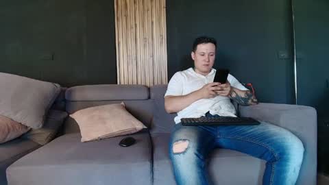 thestraightroom online show from 04-26-26, 06:49