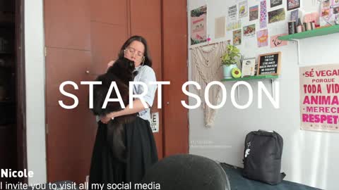 Nicole online show from 12-31-24, 07:51