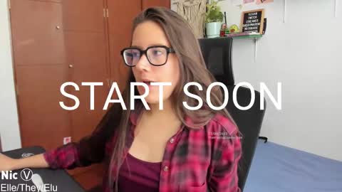 Nicole online show from 09-17-25, 12:07