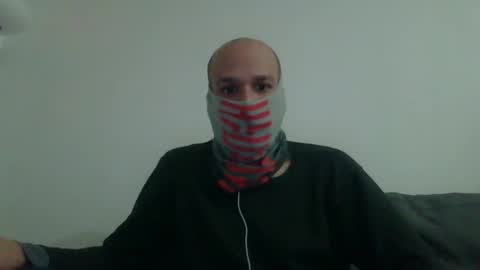 Scarf guy online show from 01-02-25, 05:50