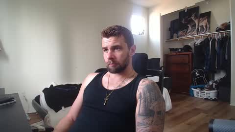 Snapshot of theufcfan_8181 chatting on 03-28-26, 08:52 troy online show from 03-28-26, 08:52